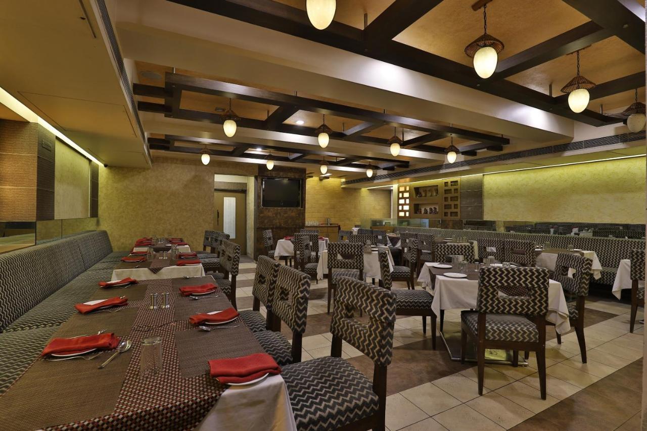 Capital O 1338 Hotel Harmony Rajkot Exterior foto